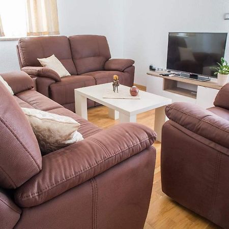 Holiday Home J&D No 2 Podstrana Luaran gambar