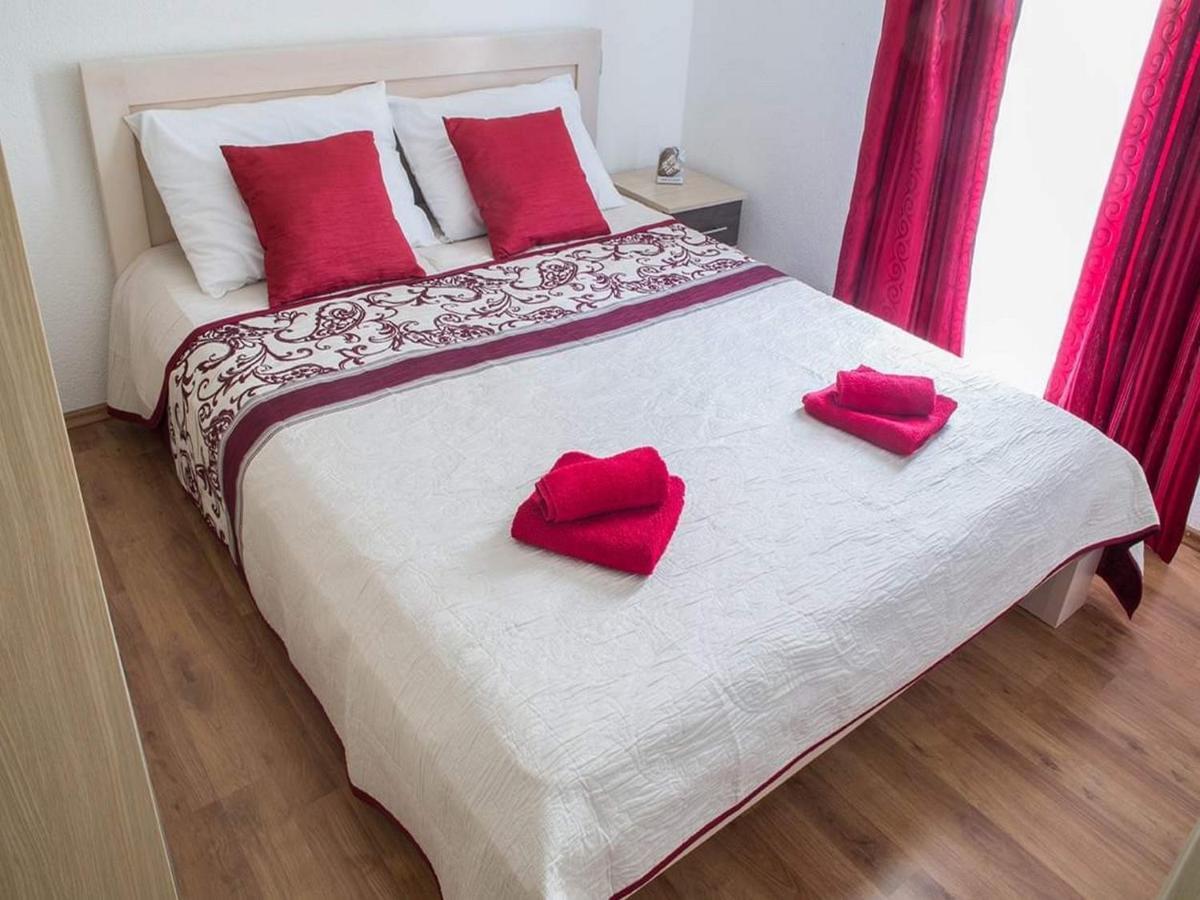 Holiday Home J&D No 2 Podstrana Luaran gambar